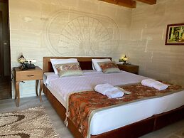 Mesken Cave Suites
