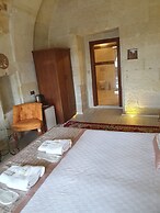 Mesken Cave Suites