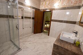 Mesken Cave Suites