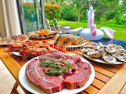 Luxury Danang Beach Pool Villa