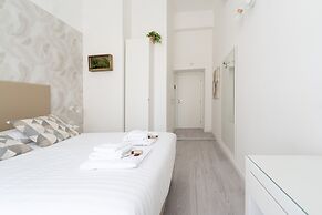 White Gioberti Guesthouse