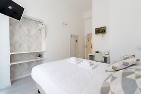 White Gioberti Guesthouse