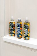 2 Bed Apartment Right on Trafalgar Square