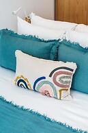 2 Bed Apartment Right on Trafalgar Square