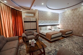 Ada Hotel