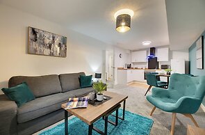 Charltons Bonds Apartments - By Week2Week