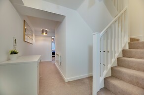 Charltons Bonds Apartments - By Week2Week