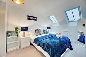 Charltons Bonds Apartments - By Week2Week