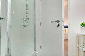 Charltons Bonds Apartments - By Week2Week