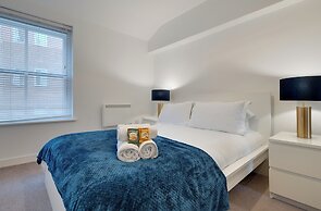 Charltons Bonds Apartments - By Week2Week