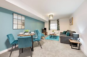 Charltons Bonds Apartments - By Week2Week