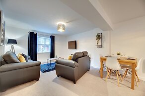 Charltons Bonds Apartments - By Week2Week