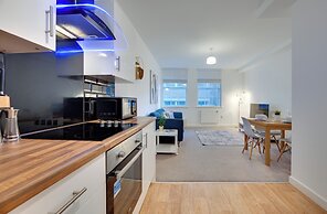 Charltons Bonds Apartments - By Week2Week