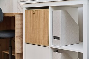 Studio Wrocław Fabryczna by Renters