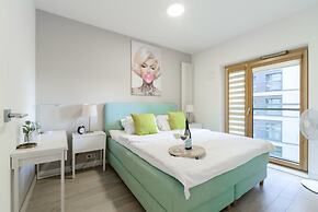 Lumina cozy apartament in Warsaw