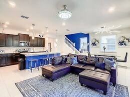 A Touch Of Blue At Windsor Island Resort 5 Bedroom Townhouse by Redawn