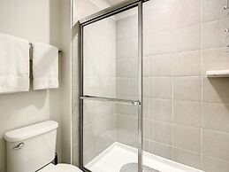 A Touch Of Blue At Windsor Island Resort 5 Bedroom Townhouse by Redawn