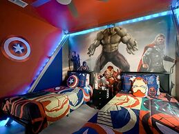 A Touch Of Blue At Windsor Island Resort 5 Bedroom Townhouse by Redawn