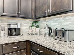 A Touch Of Blue At Windsor Island Resort 5 Bedroom Townhouse by Redawn