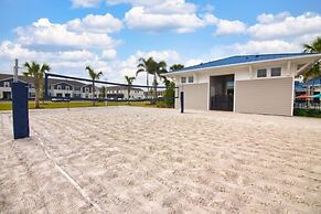 A Touch Of Blue At Windsor Island Resort 5 Bedroom Townhouse by Redawn