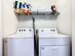 A Touch Of Blue At Windsor Island Resort 5 Bedroom Townhouse by Redawn