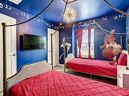 A Touch Of Blue At Windsor Island Resort 5 Bedroom Townhouse by Redawn