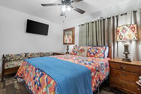 Guadalupe Bluff Bunk House 5 Bedroom Home by RedAwning