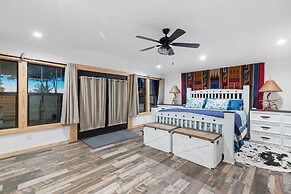 Guadalupe Bluff Bunk House 5 Bedroom Home by RedAwning