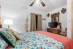 Guadalupe Bluff Bunk House 5 Bedroom Home by RedAwning