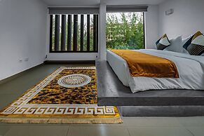 Crest Apartments & Suites