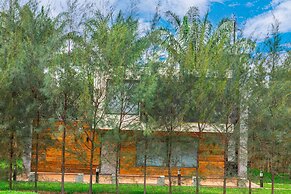 Crest Apartments & Suites