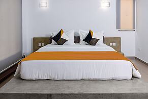 Crest Apartments & Suites