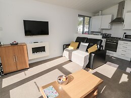 Pinecone Lodge - No 9