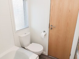 Pinecone Lodge - No 9