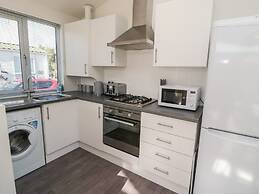 Pinecone Lodge - No 9