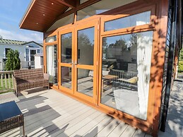 Pinecone Lodge - No 9