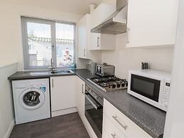 Pinecone Lodge - No 9