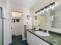 Salty Towers Oceanfront Cottages