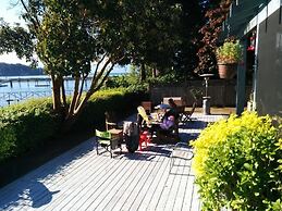 Salty Towers Oceanfront Cottages