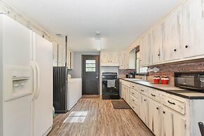 Cake Cozy Home Near Port of Savannah