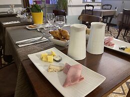 Hotel Restaurant le grand monarque