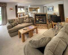 Village Inn Plaza 103