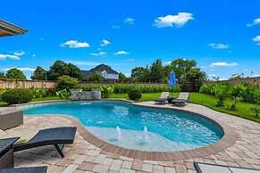 Home Pool 15 Minutes from DFW Airport