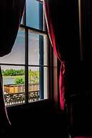 White House Hotel