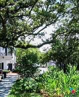 The Irish Bar near Bay Historic Savannah