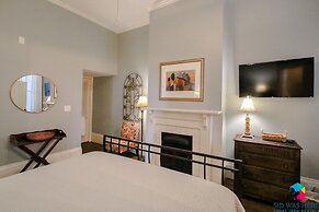 The Irish Bar near Bay Historic Savannah