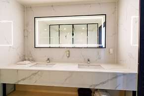 Hotel The Club Yeonhwari