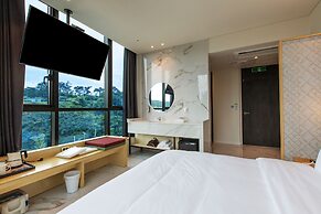 Hotel The Club Yeonhwari