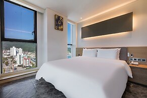 Hotel The Club Yeonhwari