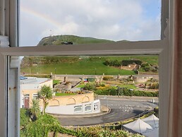 11 Cove View Apartments